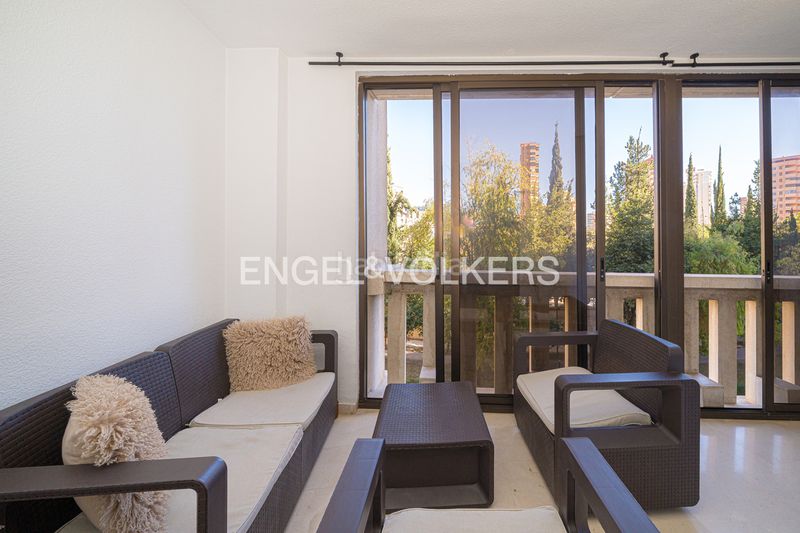 Foto d848fe6a-f3be-4193-8819-50a81f3cd763. Apartament amb piscina a Centro Urbano Benidorm