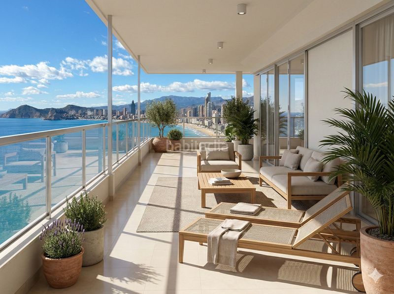 Foto abec6ce3-d990-4659-b514-cce214a2a26c. Àtic amb piscina a Playa Levante Benidorm