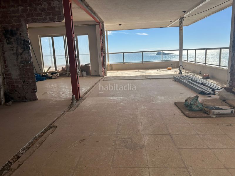 Foto b1f0ddd0-1b34-4c58-a7d8-c4eb74223d3f. Àtic amb piscina a Playa Levante Benidorm