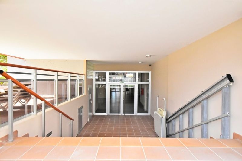 Foto 13577829-3e06-4cca-b74f-2296c467e4e9. Apartament amb piscina a Playa Levante Benidorm
