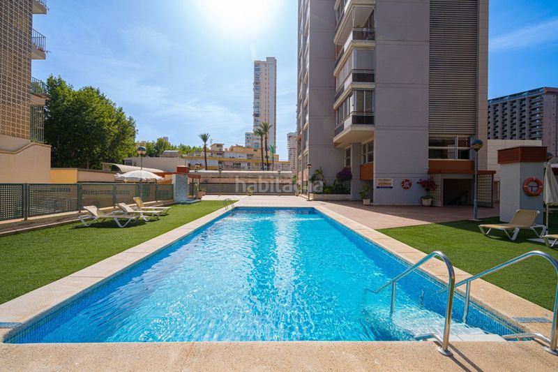 Foto 24f5a1ee-2608-40c1-a176-9434343d26b0. Apartament amb piscina a Playa Levante Benidorm