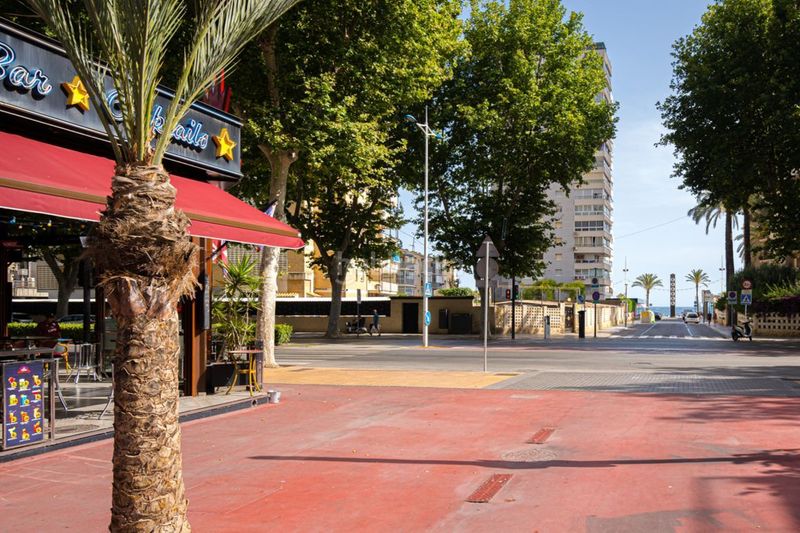 Foto 70583644-a836-4974-9479-aabb68a67010. Apartament amb piscina a Playa Levante Benidorm