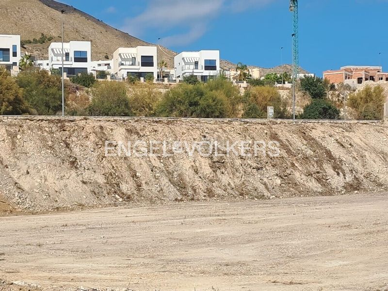 Foto b12d7944-426c-4902-a16e-9246d964a4f9. Terreny residencial a balcón de Finestrat-terra marina Finestrat