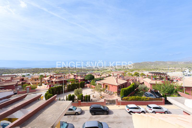 Foto 51e77e8e-fded-4ade-a731-d3eb40de0866. Casa amb piscina a balcón de Finestrat-terra marina Finestrat