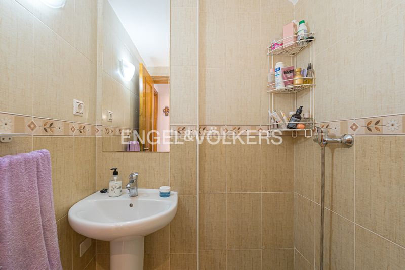 Foto dd30d7c4-d45a-48a1-a05a-7a7da8892f72. Casa amb piscina a balcón de Finestrat-terra marina Finestrat