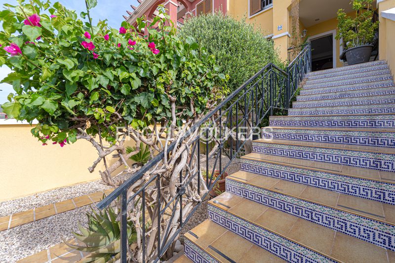 Foto f077c001-181b-4054-844c-8bebd34ce970. Casa amb piscina a balcón de Finestrat-terra marina Finestrat