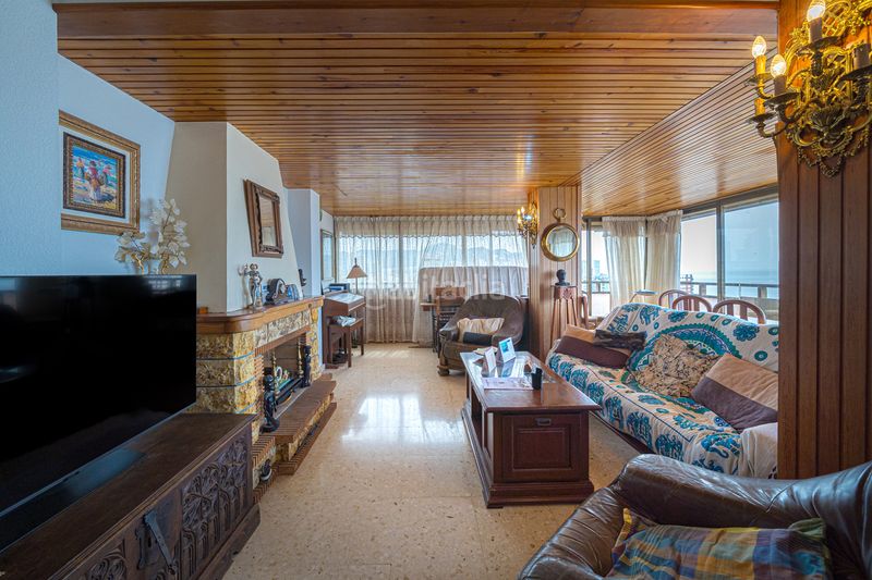 Foto a357a29a-7ad8-4496-8346-abb974e98e13. Apartamento en Playa Levante Benidorm