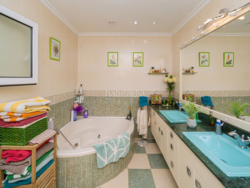 Foto a6ed285e-6500-4e36-be3b-1e3706e2802a. Casa amb piscina a Coloma Nucia (la)