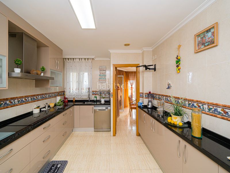 Foto be0e3e7e-1ca1-40f5-9e7b-fb78cac17020. Casa amb piscina a Coloma Nucia (la)