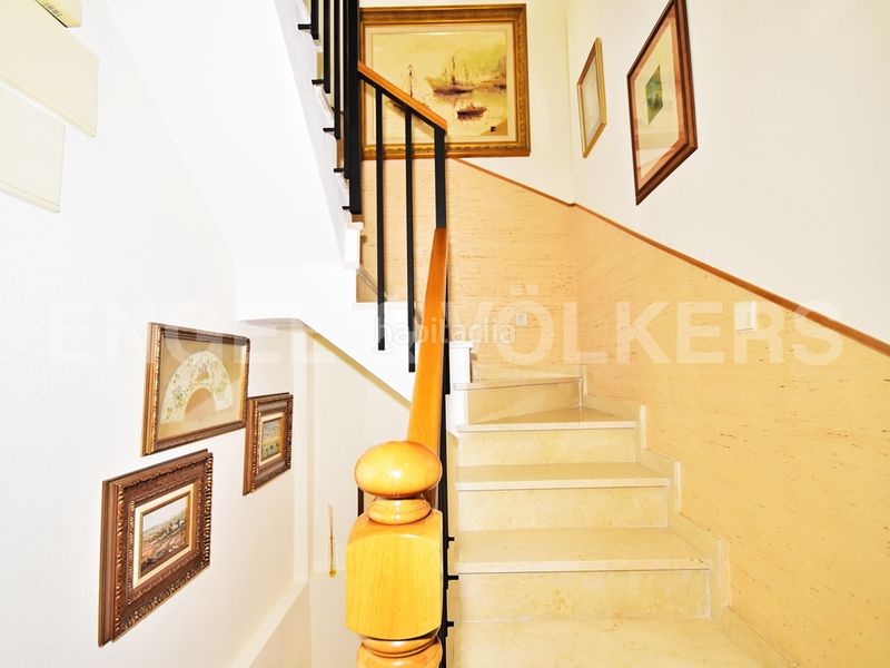 Foto 536dc0dc-e1e0-4ee5-9318-c7e1db3e053d. Lloguer casa amb piscina a Levante Alto Benidorm