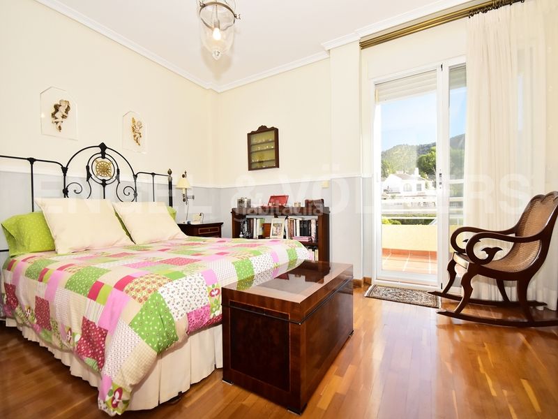 Foto f843d5ec-bc6a-4fb1-8226-8e9c9ccc304b. Lloguer casa amb piscina a Levante Alto Benidorm