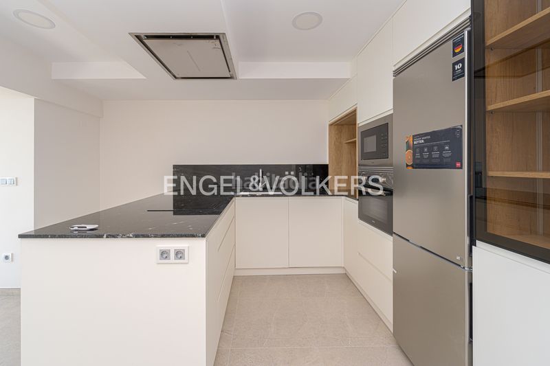 Foto 158545a5-0077-4abd-8745-35ac559fec6c. Apartament a Playa Levante Benidorm