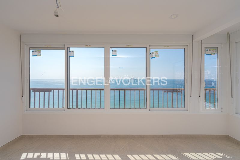 Foto 59a7c773-c1ec-4fec-9415-420e487e7a23. Apartament a Playa Levante Benidorm
