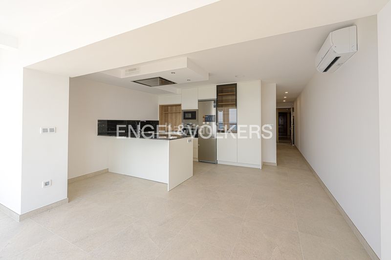 Foto cd8e7322-d8f8-4586-9060-9704f02a9939. Apartament a Playa Levante Benidorm