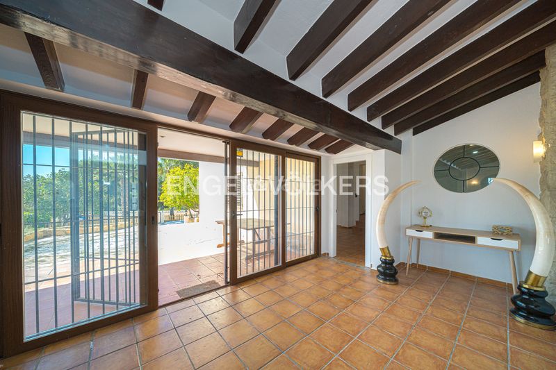 Foto 726ea9ce-5c15-463c-8c1b-c3b65d2f7a64. Casa amb xemeneia piscina a Barranco Hondo Nucia (la)