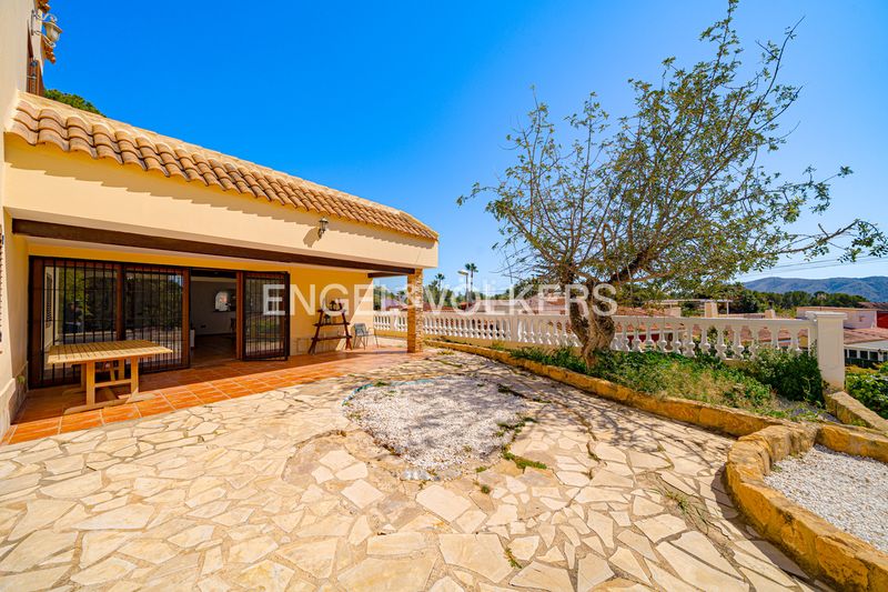 Foto d7b4835b-2057-4d2e-b14d-f7e2e8b0a3eb. Casa amb xemeneia piscina a Barranco Hondo Nucia (la)