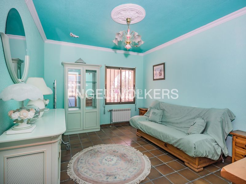 Foto 3e8dc687-c498-4d51-9326-f0bbb1bd610e. Casa amb xemeneia piscina a Montebello - Nou Espai Nucia (la)