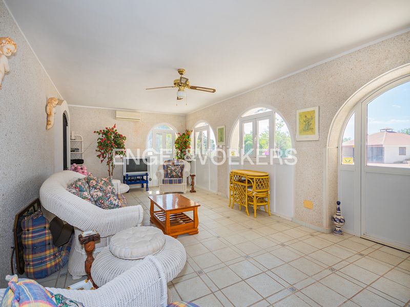 Foto 78fd8574-a2fe-4268-a0e4-4b8f24ae08cc. Casa amb xemeneia piscina a Montebello - Nou Espai Nucia (la)