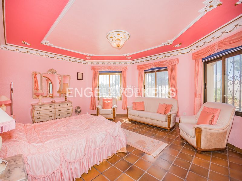 Foto 8bc2de9b-4a93-4ce2-8bc6-51d5050f45fb. Casa amb xemeneia piscina a Montebello - Nou Espai Nucia (la)