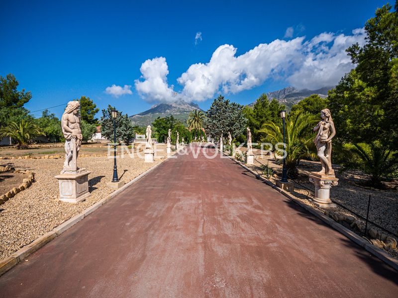 Foto beb1bb08-af5c-45cc-8444-b3bcbc9cdbcf. Casa amb xemeneia piscina a Montebello - Nou Espai Nucia (la)