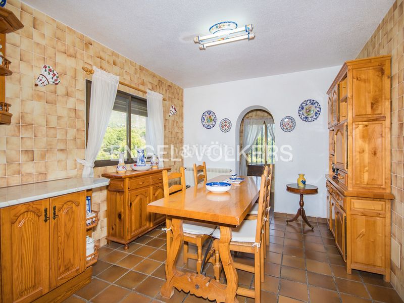 Foto e9d94d8a-b0f4-4def-997f-0043a51a1dbe. Casa amb xemeneia piscina a Montebello - Nou Espai Nucia (la)