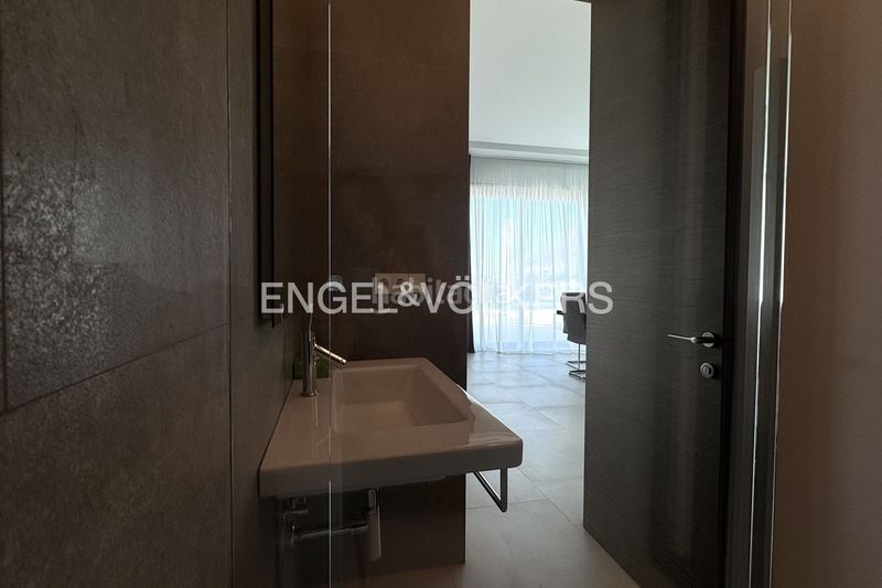 Foto ce2dcbd9-7921-4a1f-a5da-5e3f284c1990. Casa amb piscina a Golf Bahía Finestrat