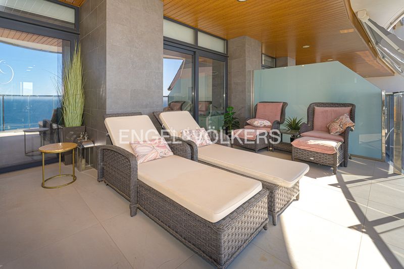 Foto 4277b20b-efa7-4635-b6fc-1eee3c6b27b9. Apartament amb piscina a Playa Poniente Benidorm