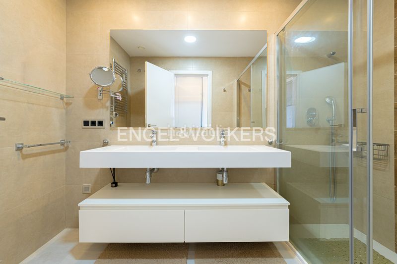 Foto 9af22f06-adda-499e-a1c3-ffff4bb3cd40. Apartament amb piscina a Playa Poniente Benidorm