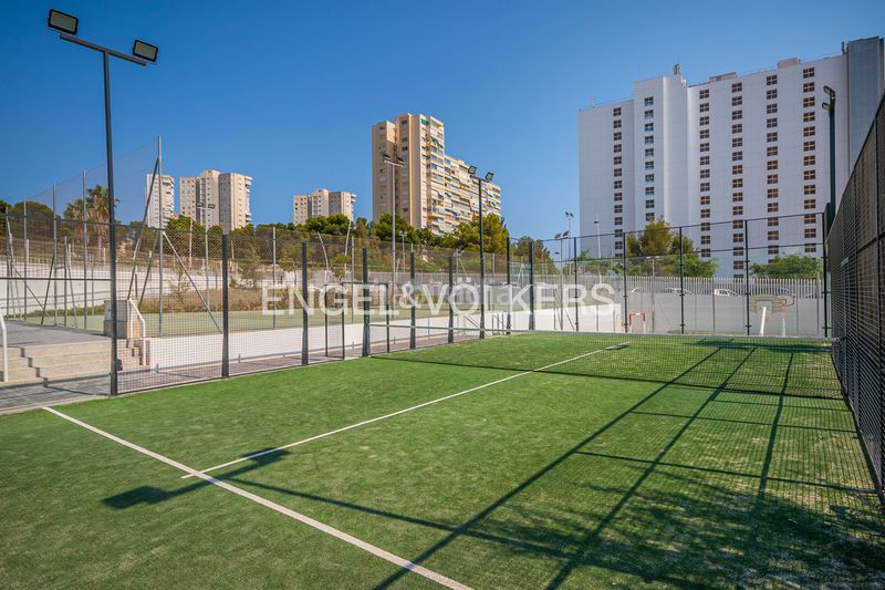 Foto debc6105-061c-4dab-9e78-cf45f6c85bf8. Apartamento en Playa Poniente Benidorm