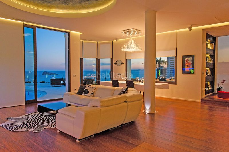 Foto 3b86f4f2-beca-4e30-b56f-0868e4ba9ced. Casa amb piscina a Levante Alto Benidorm