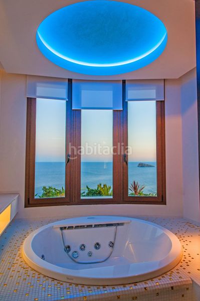 Foto 90c104b5-8f60-4b4d-b218-837b69aa82ba. Casa amb piscina a Levante Alto Benidorm