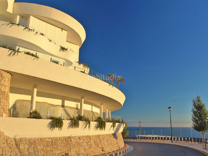 Foto 9e2df8a9-9e17-40f6-95e5-735a8e692efa. Casa amb piscina a Levante Alto Benidorm