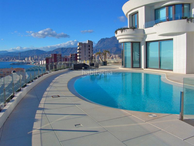 Foto c445c53a-80d5-416a-840a-f389ec2a8bc9. Casa amb piscina a Levante Alto Benidorm