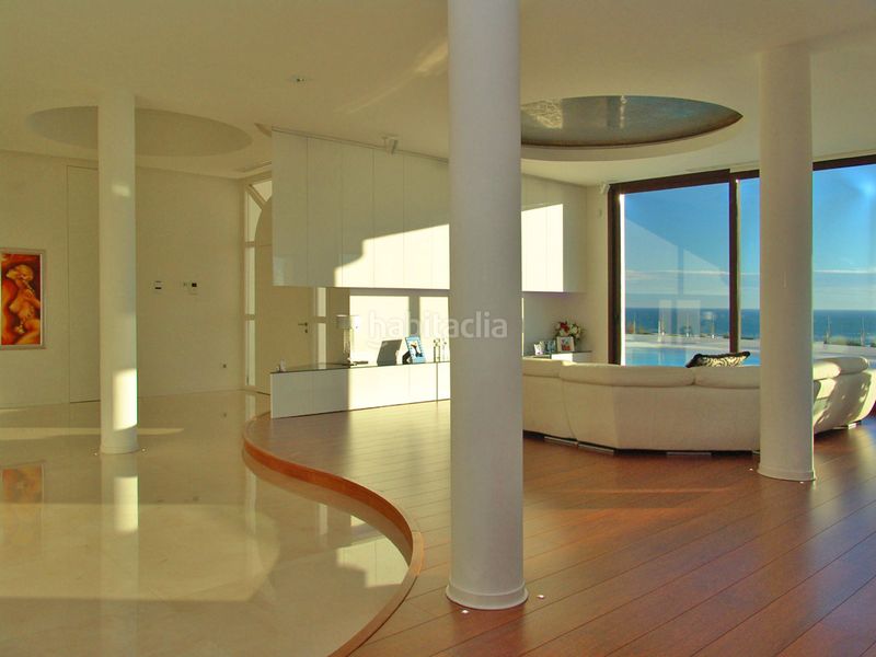 Foto f4c4ba7e-190a-432e-afa4-87a556984e96. Casa amb piscina a Levante Alto Benidorm