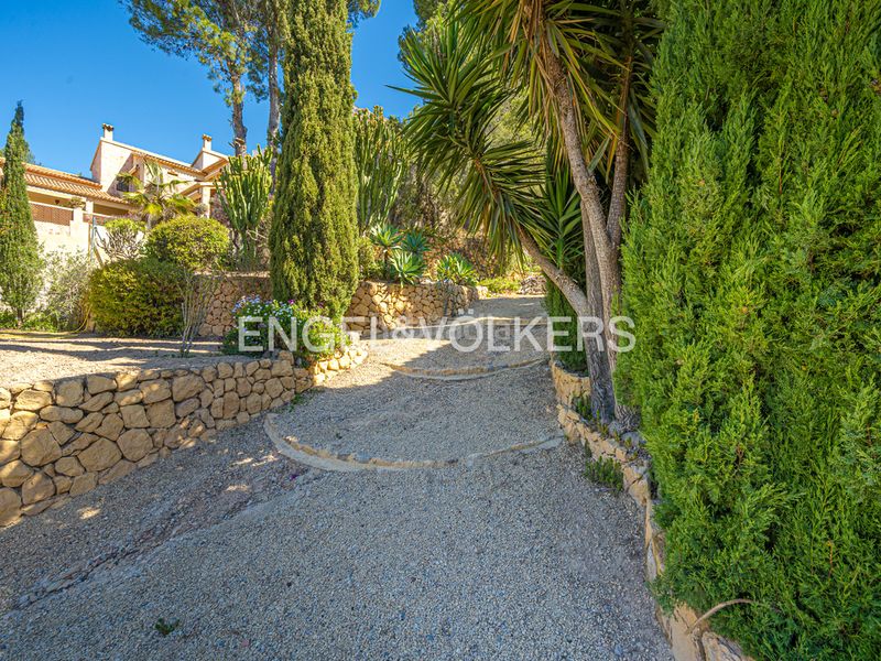 Foto 30ac7d00-3589-4e6d-b31c-b9870c7cadc2. Xalet amb xemeneia aparcament piscina a Finestrat pueblo Finestrat