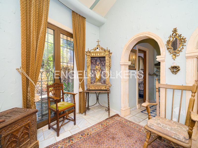 Foto 5031de0a-3442-49f2-bfe1-e20b6f3173b2. Xalet amb xemeneia aparcament piscina a Finestrat pueblo Finestrat