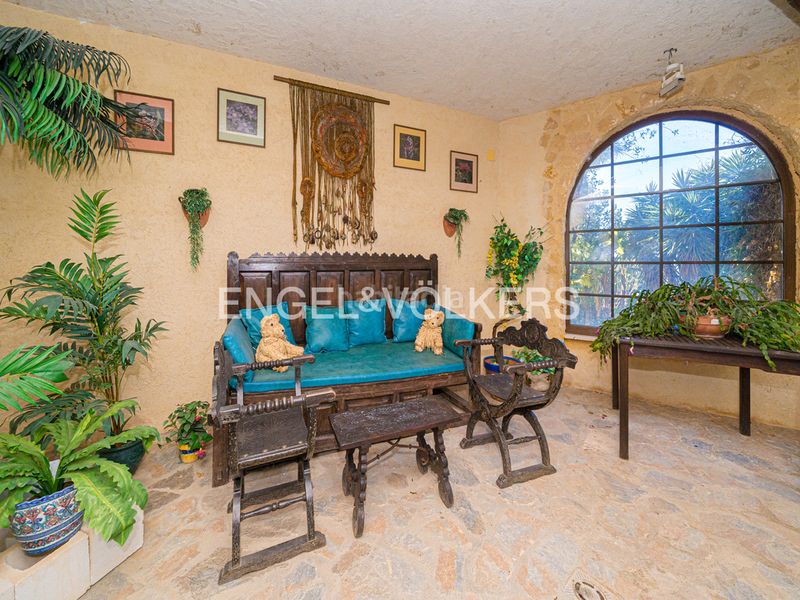 Foto 87853fcc-508d-4a03-9f76-9484fea15e49. Xalet amb xemeneia aparcament piscina a Finestrat pueblo Finestrat