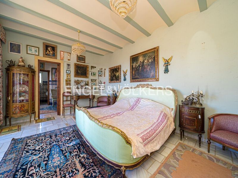 Foto 9e4d2963-d3d1-45a1-9a6d-e1da22af34a7. Xalet amb xemeneia aparcament piscina a Finestrat pueblo Finestrat