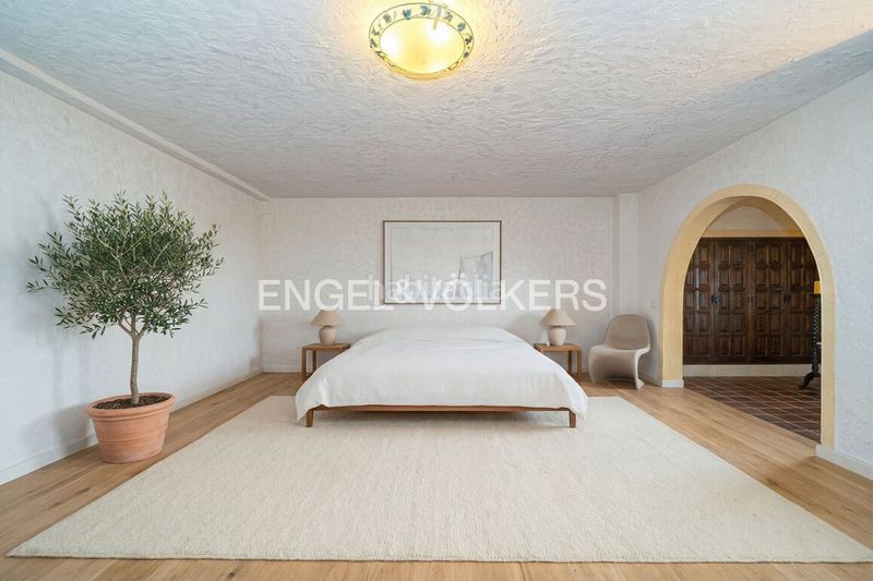 Foto cc1781fb-2420-4c2c-988d-9264c14920ed. Xalet amb xemeneia aparcament piscina a Finestrat pueblo Finestrat