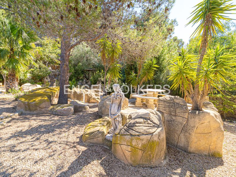 Foto d4f64802-4bcb-4c7c-8521-722220cadfd9. Xalet amb xemeneia aparcament piscina a Finestrat pueblo Finestrat