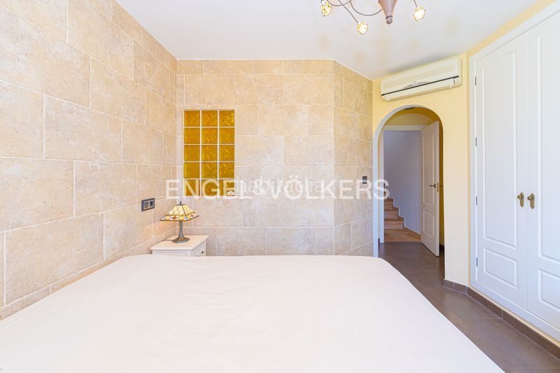 Foto b33f1c72-44d0-40bc-9b95-008e1ad070ae. Casa adossada a calle isla de lanzarote 3 a Golf Bahía Finestrat