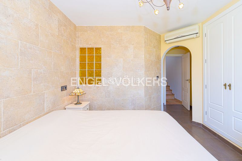 Foto e5c5f3b9-2d1f-49c9-a057-721fe6e1d7e6. Casa adossada a calle isla de lanzarote 3 a Golf Bahía Finestrat