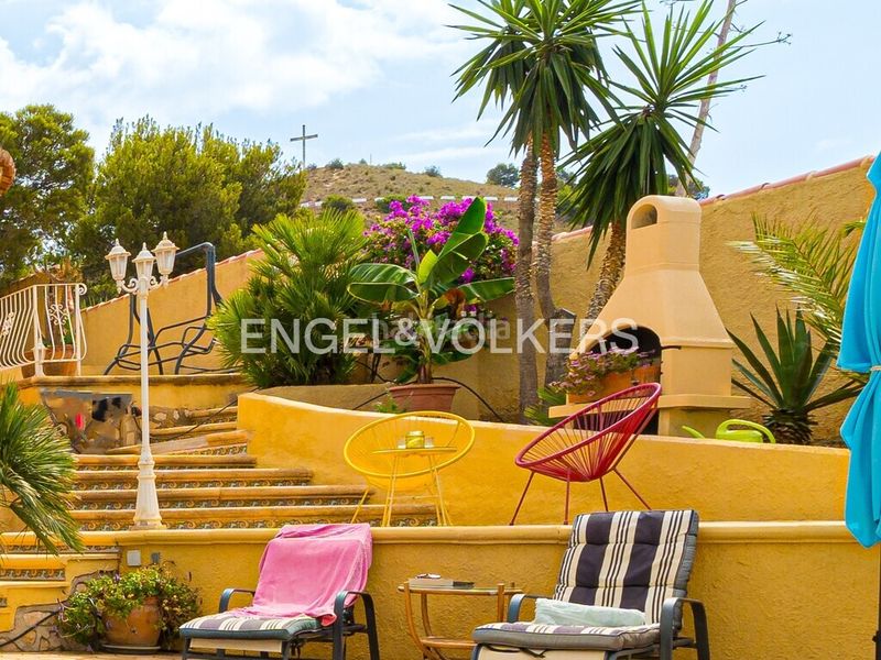 Foto 6de1252a-5d93-4454-873d-be44e26feeea. Xalet amb xemeneia aparcament piscina a Rincón Alto Benidorm