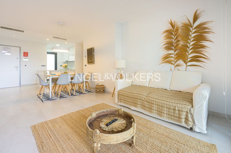 Foto 086d3e78-8d0b-4035-8f39-5a9f6ace320a. Apartament amb aparcament piscina a Playa Poniente Benidorm