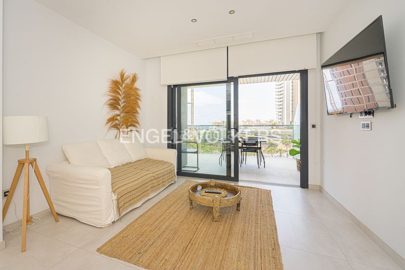 Foto 1f6e19ea-9394-47e1-a185-64c4fb0cefdf. Apartament amb aparcament piscina a Playa Poniente Benidorm
