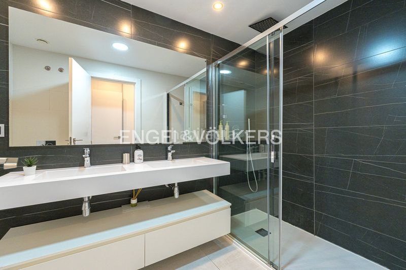Foto 54c1f7df-08e6-411d-9579-dfa4273e12b3. Apartament amb aparcament piscina a Playa Poniente Benidorm