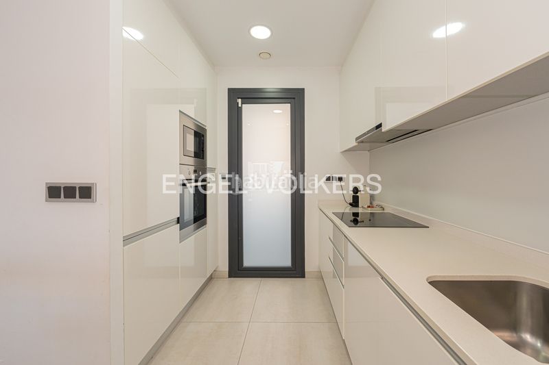 Foto 5a0565ec-32a4-43f8-b32c-8bfd4860e00e. Apartament amb aparcament piscina a Playa Poniente Benidorm