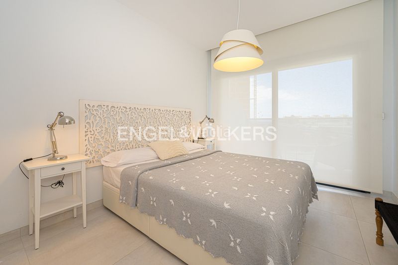 Foto cf619096-15c3-49d5-9c26-0217a56f340e. Apartament amb aparcament piscina a Playa Poniente Benidorm