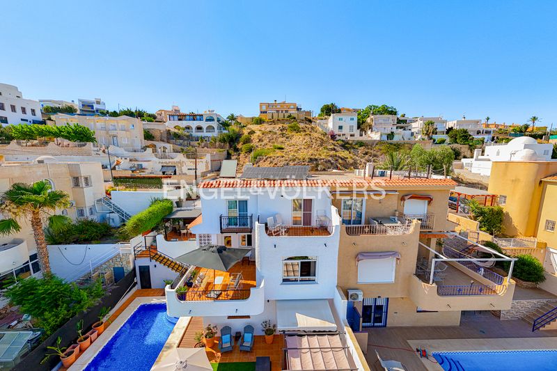 Foto 5dc62233-45a8-49c4-9c10-5ab36d38bcdf. Casa aparellada amb aparcament piscina a Poble Nou-Montiboli Vila Joiosa (la)