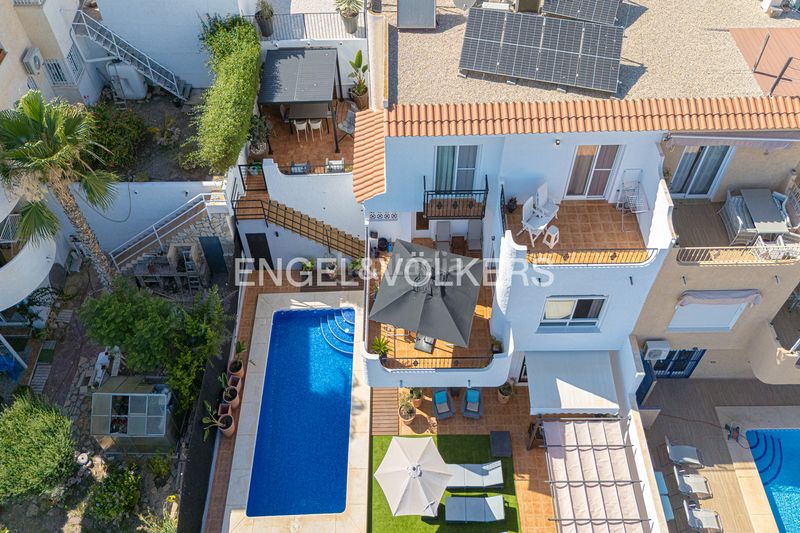 Foto d4467d06-5842-47fb-a832-993ac7084aa6. Casa aparellada amb aparcament piscina a Poble Nou-Montiboli Vila Joiosa (la)